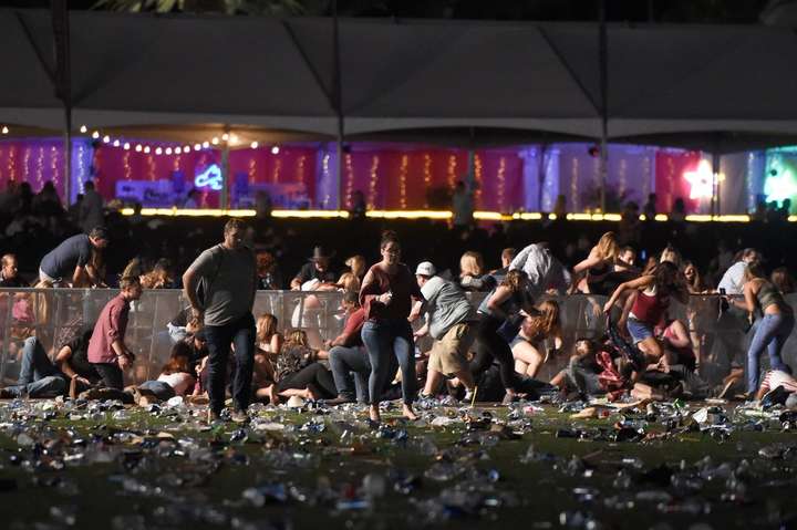 Масштабная бойня в Лас-Вегасе: у стрелка нашли 10 винтовок