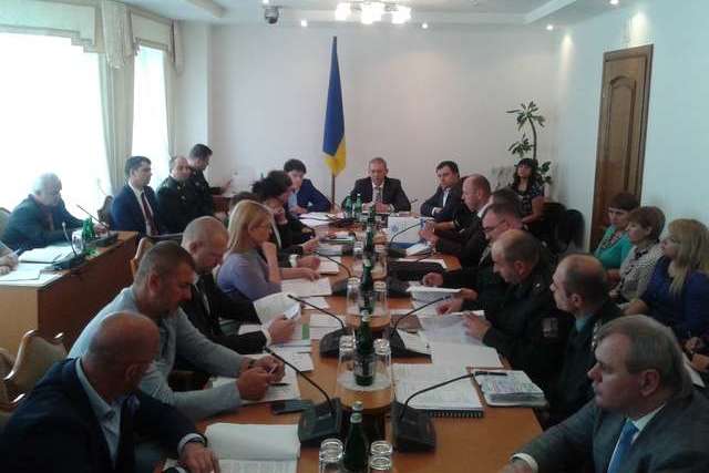 Комітет з нацбезпеки переніс на завтра розгляд законопроекту про реінтеграцію Донбасу