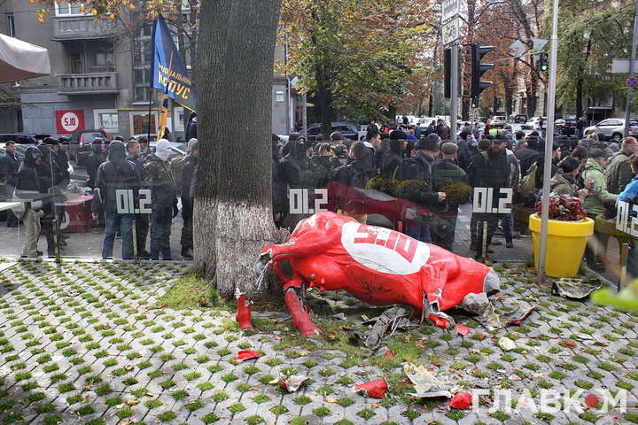 Как в центре Киева коров разорвали на части (фото)