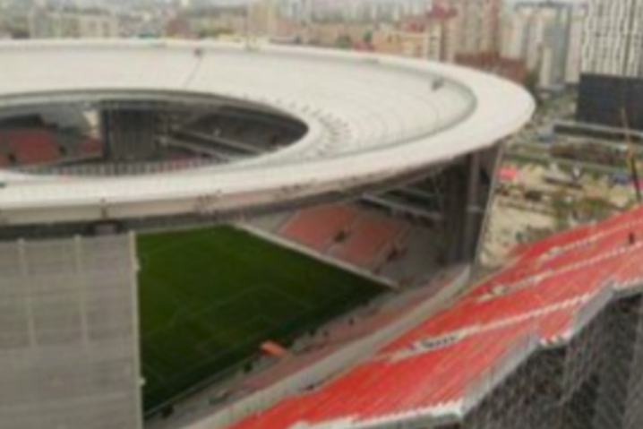 Російський стадіон з дивними трибунами пройшов перевірку ФІФА