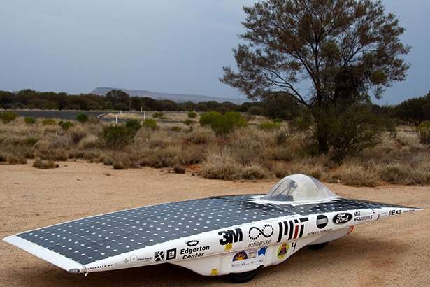 В Австралії стартували перегони електромобілів на сонячній енергії