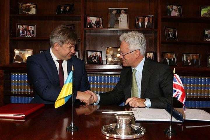 Україна і Британія підписали угоду щодо уникнення подвійного оподаткування