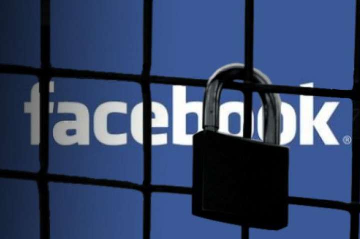 Спецслужби Кремля блокували українців у Facebook під час анексії Криму