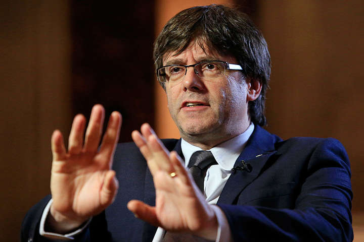 Лідер Каталонії розповів, чому досі не проголосив незалежність
