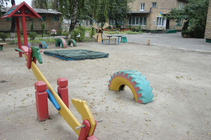 Дитячий садок, у якому отруїлися діти, тимчасово закрили