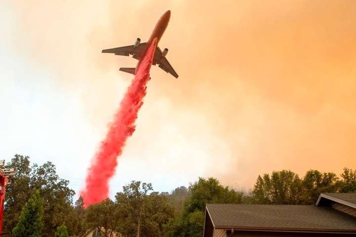 Кількість жертв пожеж у Каліфорнії сягнула 35 людей