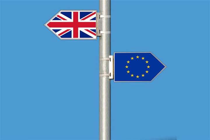 У Британії депутати можуть заблокувати Brexit без угоди з ЄС