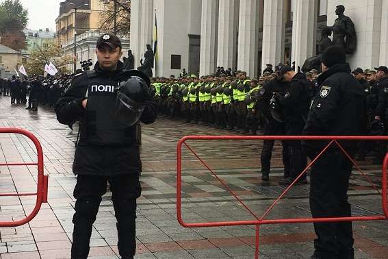 В полиции Киева отчитались о ситуации возле Рады