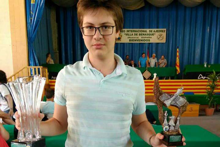 15-річний українець став одним з наймолодших гросмейстерів світу