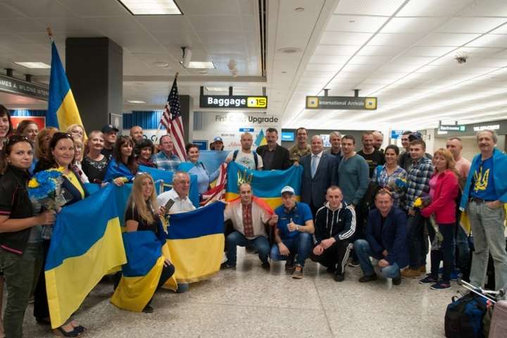 10 поранених українських воїнів візьмуть участь у Вашингтонському марафоні
