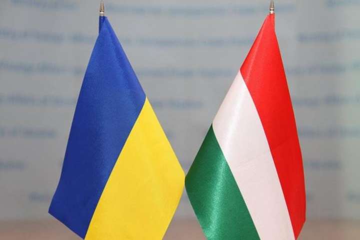 Угорщина не відмовилася від наміру блокувати інтеграцію України до ЄС