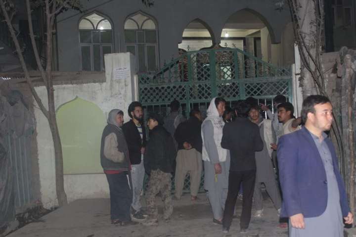 Атака смертників на мечеті в Афганістані: Кількість загиблих зросла до 89 осіб
