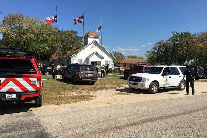 В Техасі чоловік розстріляв прихожан у церкві: щонайменше 27 загиблих