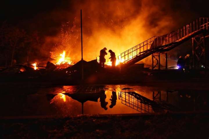 Експерти визначили причину смертельної пожежі у дитячому таборі «Вікторія»