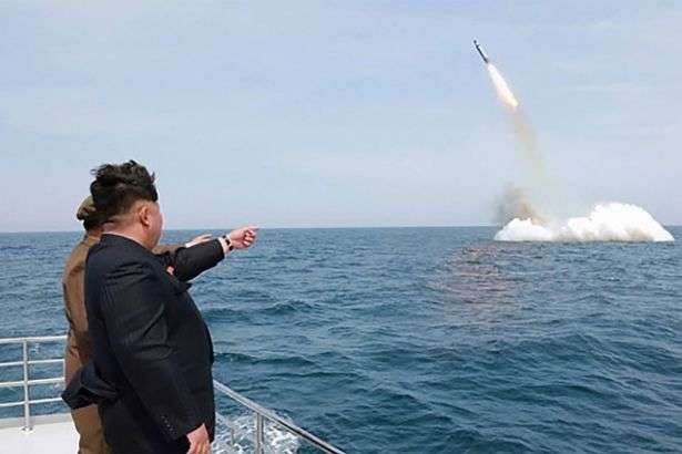Японія, США і Південна Корея проводять навчання щодо відслідковування ракет КНДР