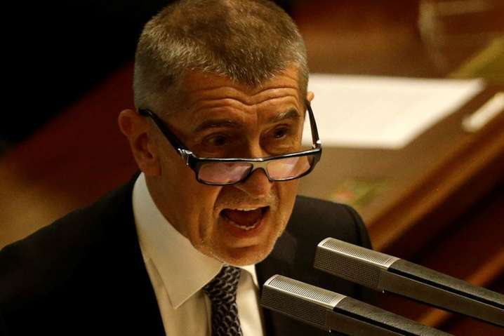 Парламент Чехії висловив недовіру уряду країни