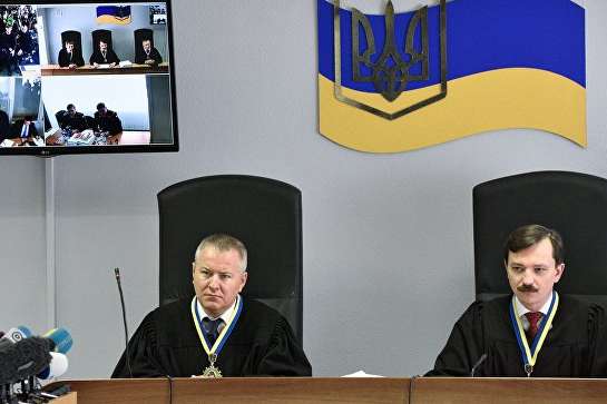 Справа Януковича: у суді хочуть допитати Порошенка, Турчинова і Парубія