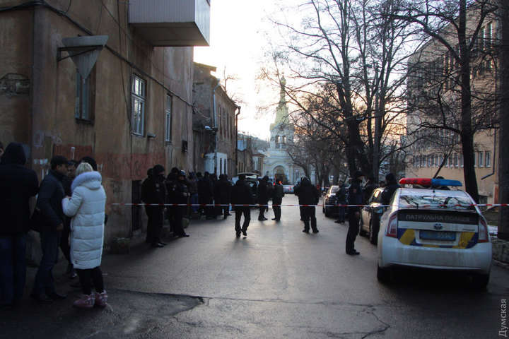 Стрілянина в Одесі: поранений поліцейський помер у лікарні