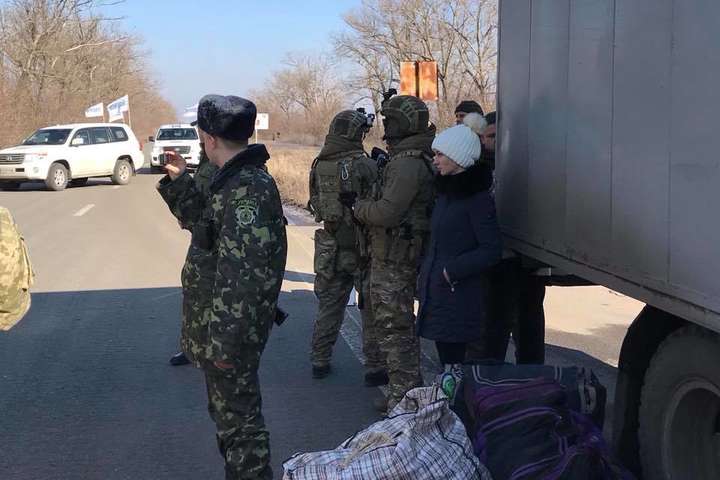 Лутковська забрала з окупованої Донеччини ще 20 засуджених осіб