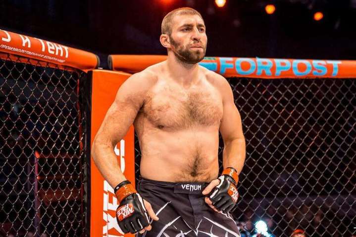 Українського бійця вигнали з UFC