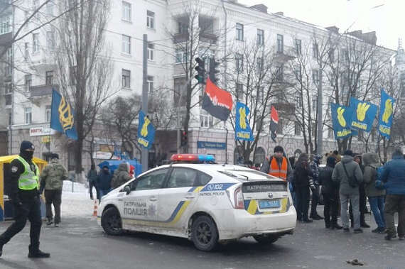 Поліція посилила заходи безпеки біля дипустанов РФ у Києві