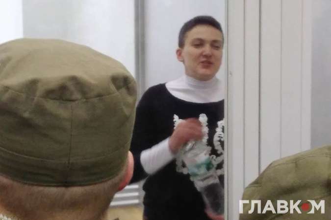 Соратниця Савченко розказала, як Надія обирала адвоката і скільки йому платить