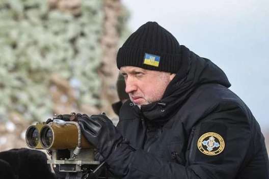 Турчинов анонсував масштабні випробування українських крилатих ракет