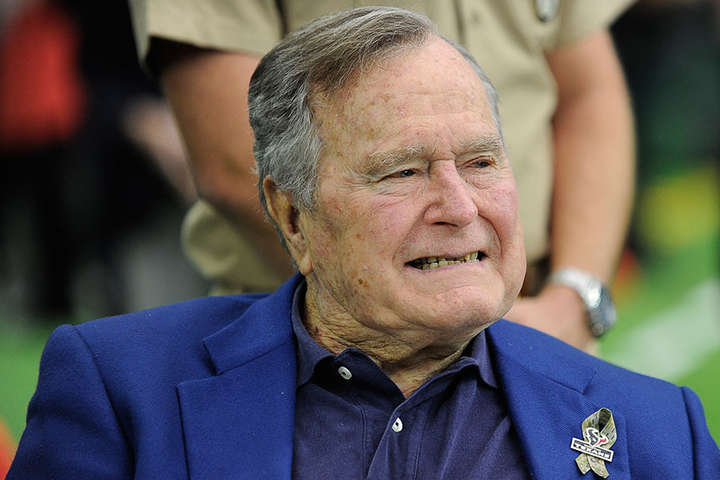 Джордж Буш-старший одужує