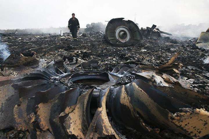 Катастрофа MH17: Євросоюз закликає Москву визнати провину