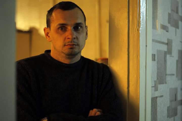 Сенцов у в’язниці долучається до постановки та екранізації своєї п’єси 