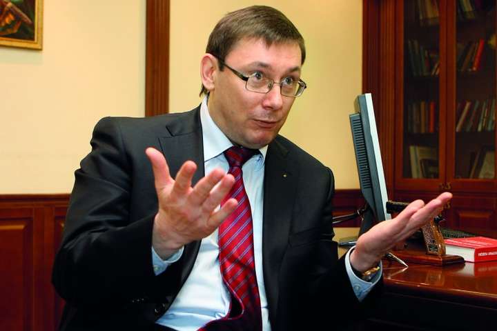Луценко розповів про «букет справ» стосовно конфлікту НАБУ і САП