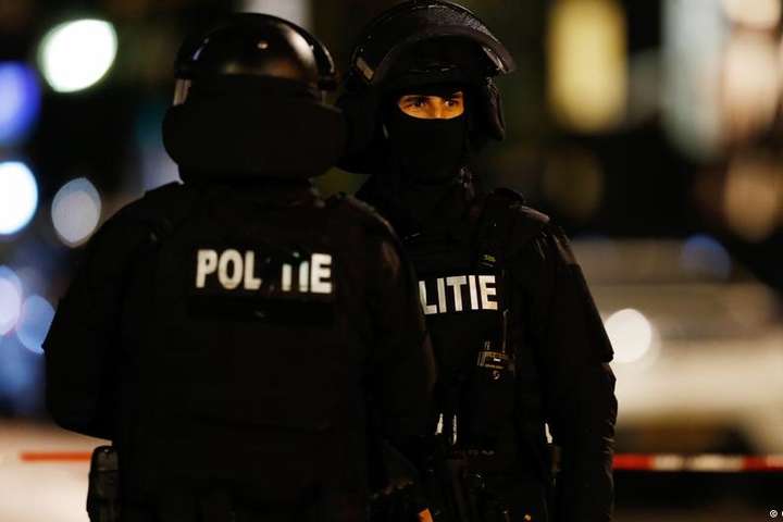Поліція затримала у Нідерландах чотирьох підозрюваних у підготовці теракту