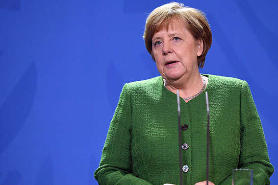 Меркель закликала німців до єднання