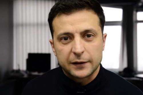 Зекономив на політтехнологах: Зеленський запропонував українцям написати йому передвиборчу програму