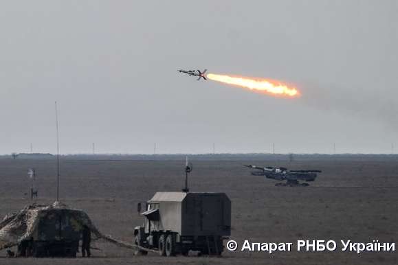 В Україні провели бойові стрільби зенітних ракетних комплексів