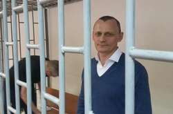 Політв'язень Карпюк написав листа українській активістці у Латвії