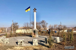 На Одещині сплюндровано меморіал українським воякам (фото)