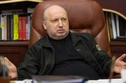 «Спадщина Клюєва»: секретар РНБО Турчинов показав свій розкішний кабінет