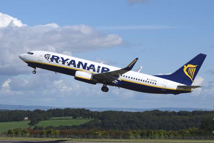 Ryanair оприлюднив розклад нових рейсів: тепер з Одеси і Харкова