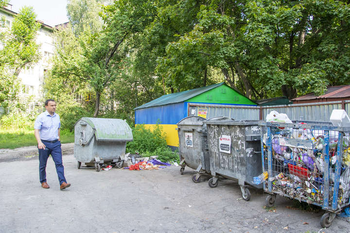 Роздільний збір сміття у Києві: проєкт зіткнувся з проблемами
