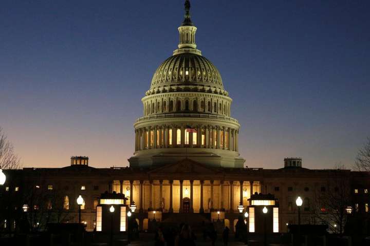 У Сенаті США закликали Білий дім зберегти військову допомогу Україні