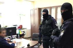 Поліція повідомила подробиці обшуків на Житомирському бронетанковому заводі