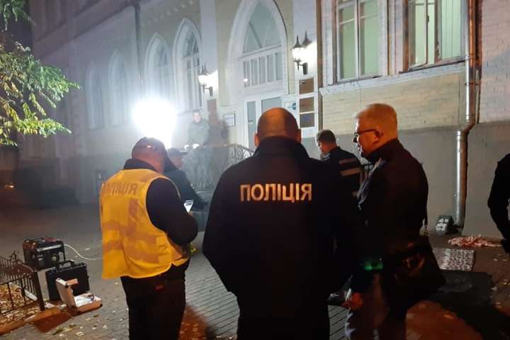 Вибух у центрі Києва: поліція озвучила основну версію трагедії (фото, відео)