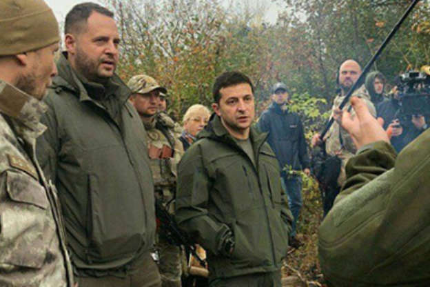Сенцов відреагував на висловлювання Зеленського в Золотому: «Сором за президента і гордість за добровольця»
