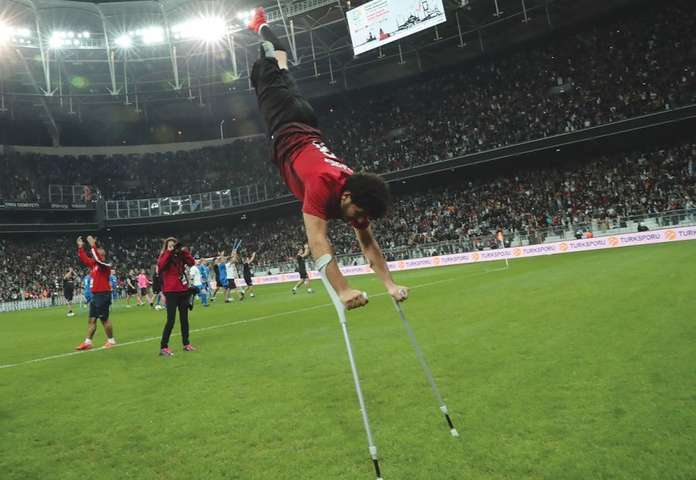 Одноногий турецький футболіст вразив своїм феноменальним дриблінгом (відео)