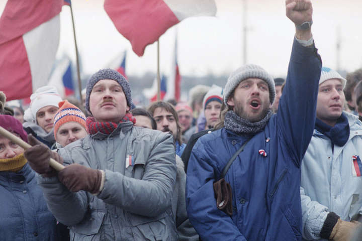  ������� ���� ��� ��� ����� 1989-�� ��� ���� 