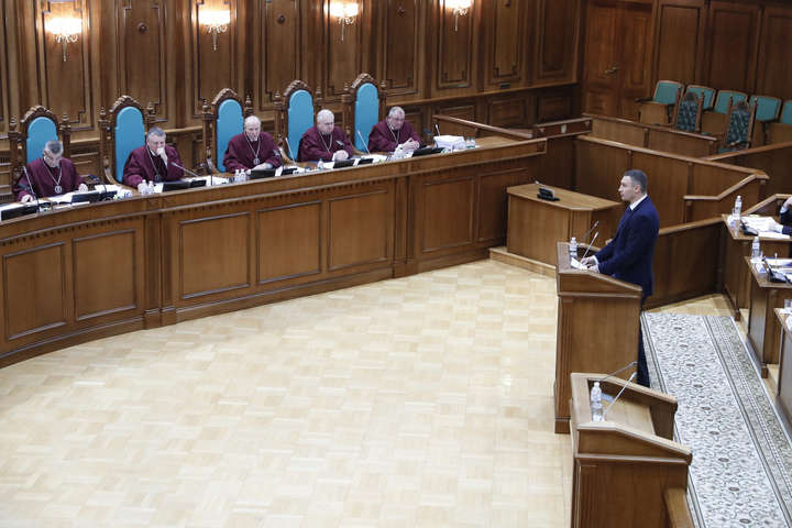 Кличко виступив у Конституційному суді у справі щодо зміни влади в Києві