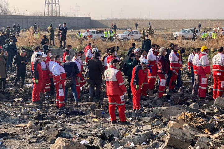 Двоє пасажирів не сіли на рейс Тегеран-Київ, що розбився в Ірані 