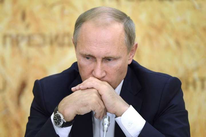 Путин оставил россиян один на один с надвигающейся нищетой и разорением