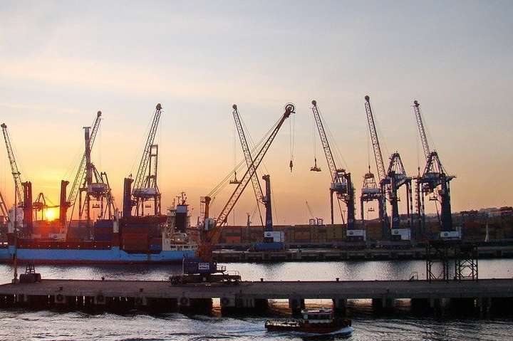 Потенціал для зниження портових зборів є, – ексміністр інфраструктури